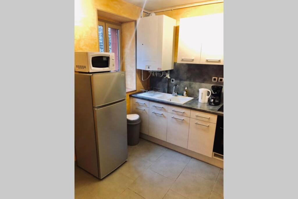 F3 - Neuf - 4/6 P - Lits King Size - Wifi - Cour Apartment Le Puy-en-Velay Luaran gambar
